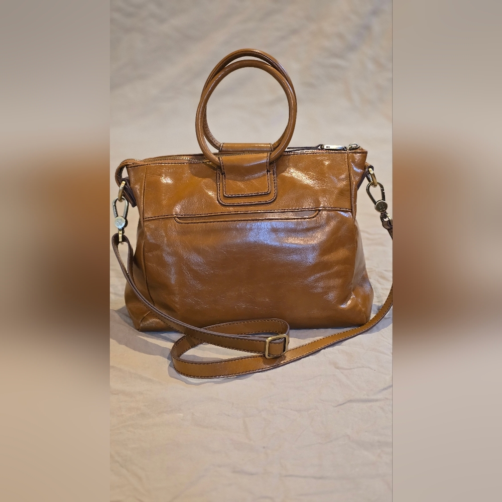 HOBO Brown Leather Shoulder Bag Shelia Medium